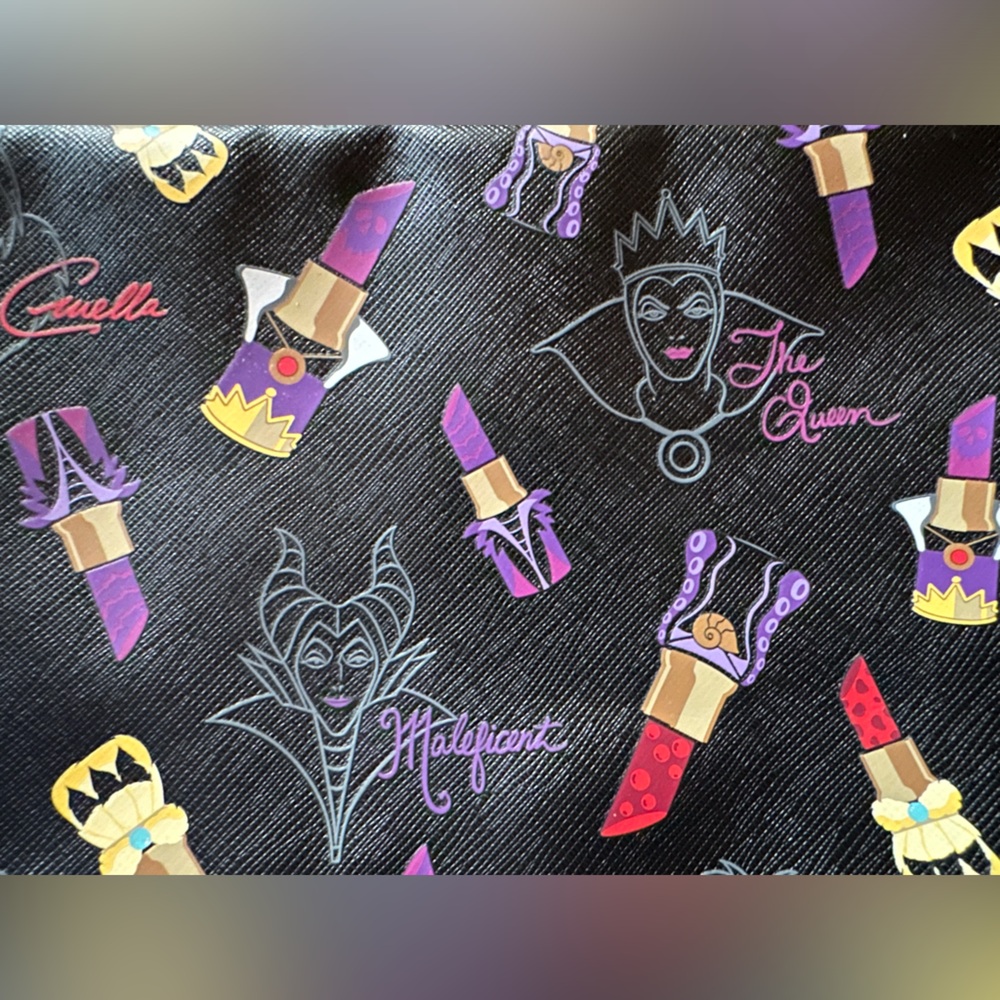 Disney Villains Tassel Crossbody Bag - Picture 4 of 4